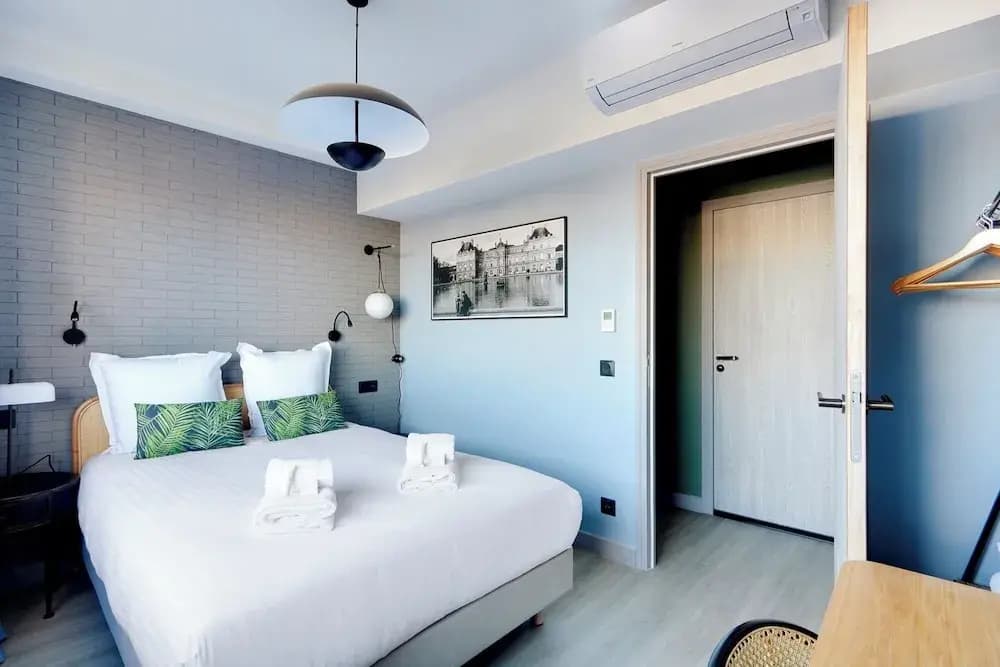 North Paris Suite - Photo 4