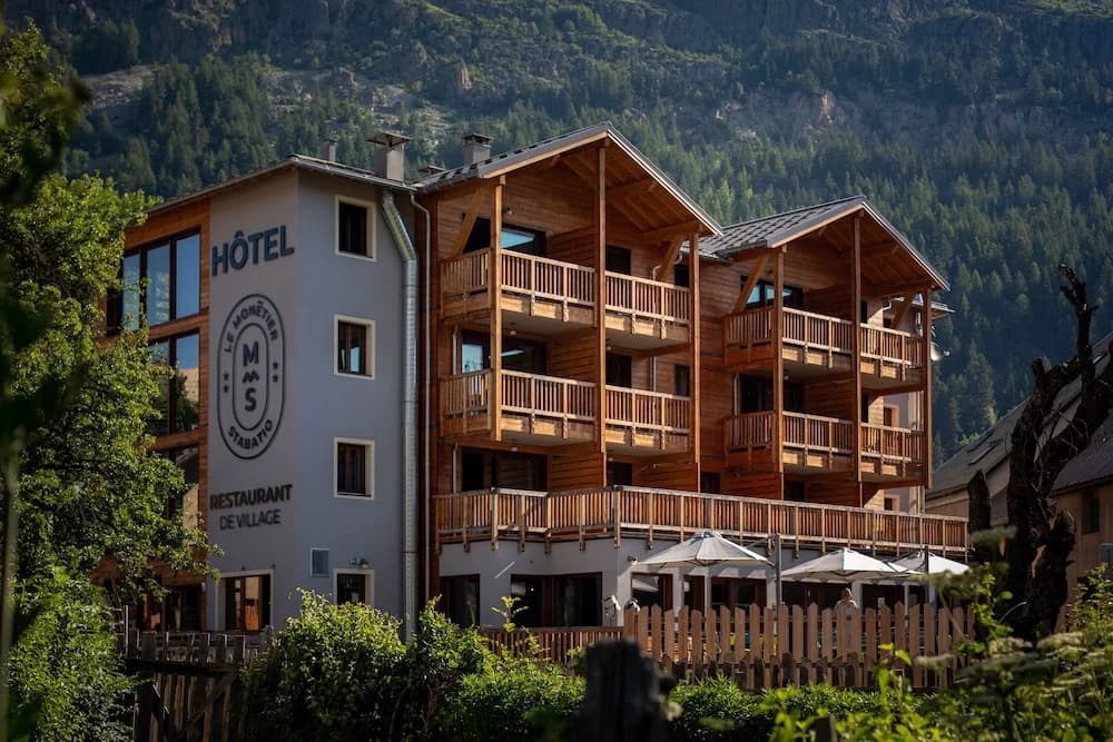 Hôtel Le Monêtier - Photo 1