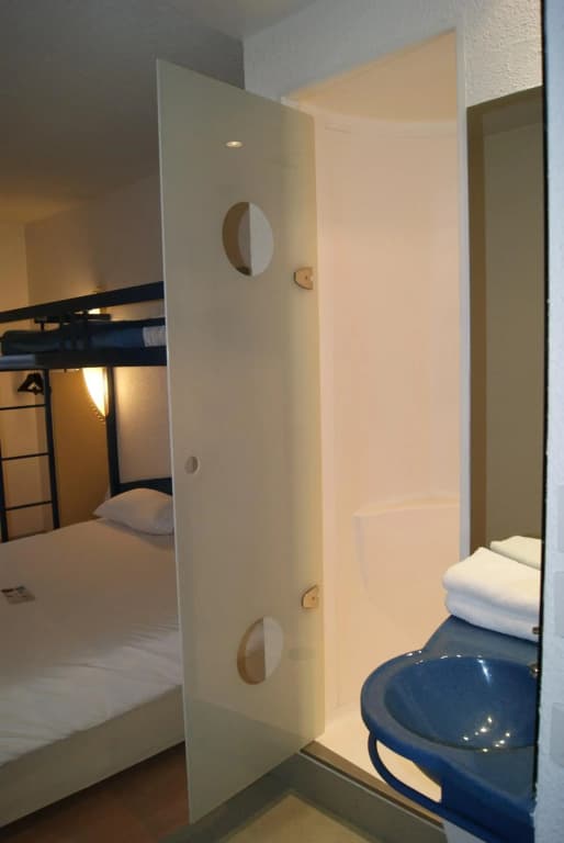 ibis budget Nevers Varennes Vauzelles - Miniature 8
