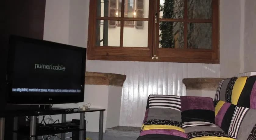 Apartment With one Bedroom in Annecy, With Wifi - Photo 4