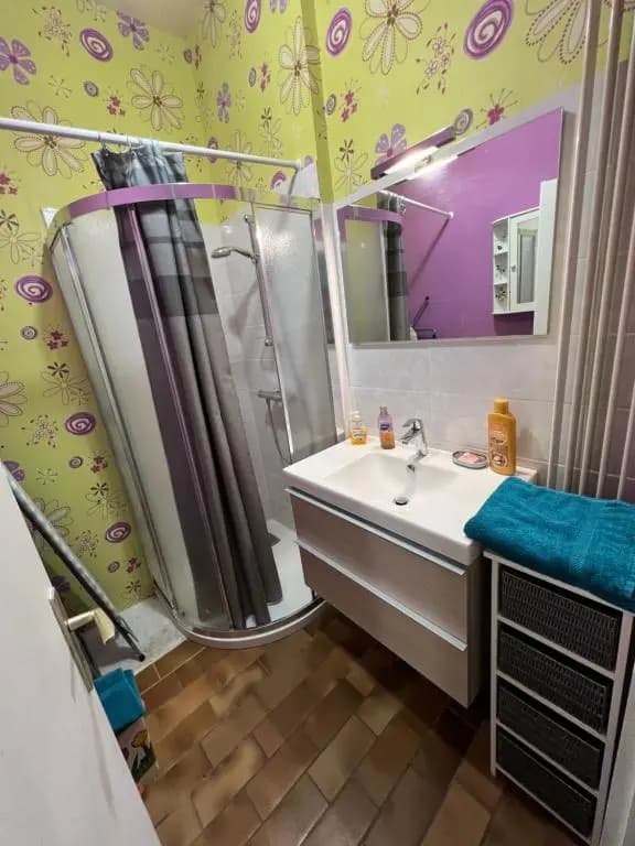 Vaste appartement douillet au cœur de la ville du cristal - Miniature 6