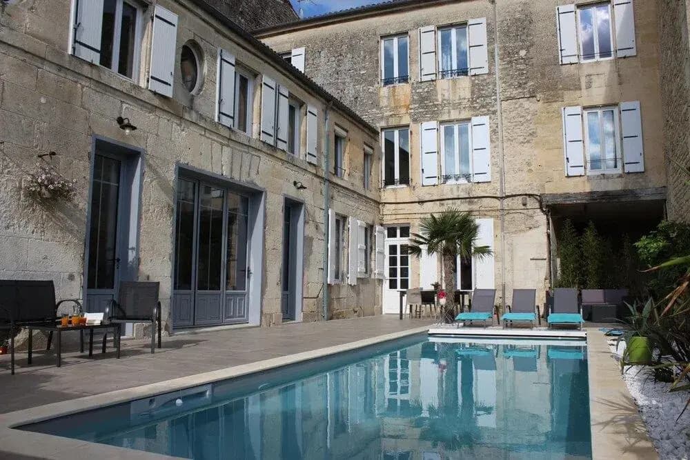 L'Angély - Photo 1
