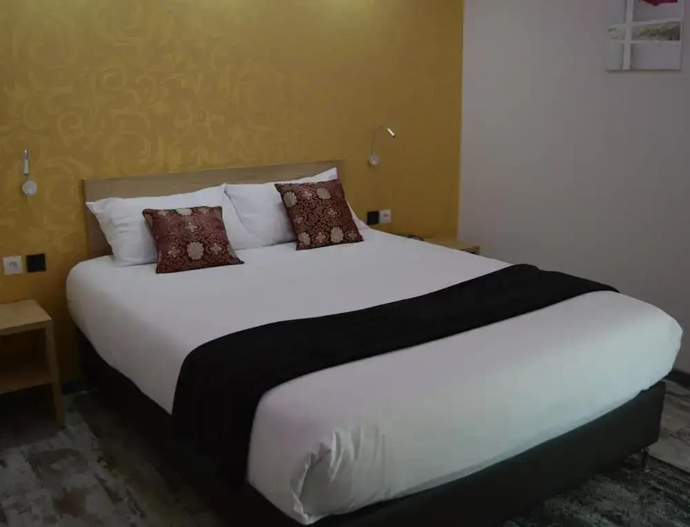 L'Hôtel du Lac - Photo 2