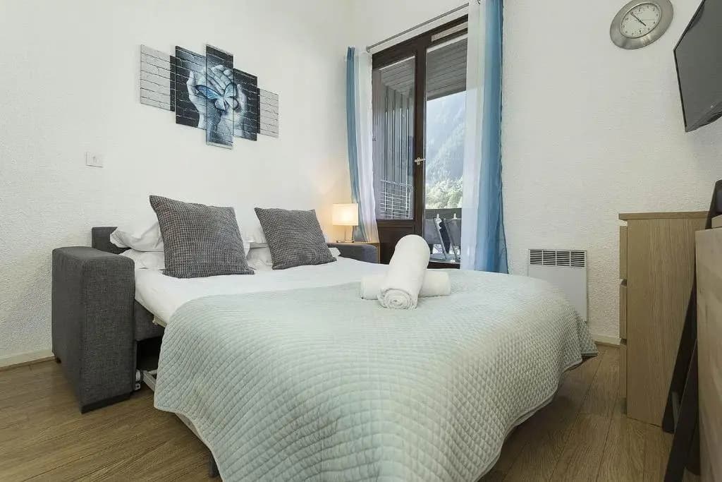 Apartment Forclaz 4B - Alpes Travel - Central Chamonix - Sleeps 4 - Photo 5