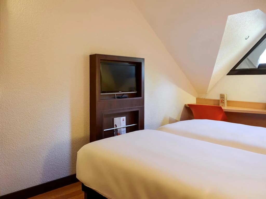 ibis Nevers - Miniature 7