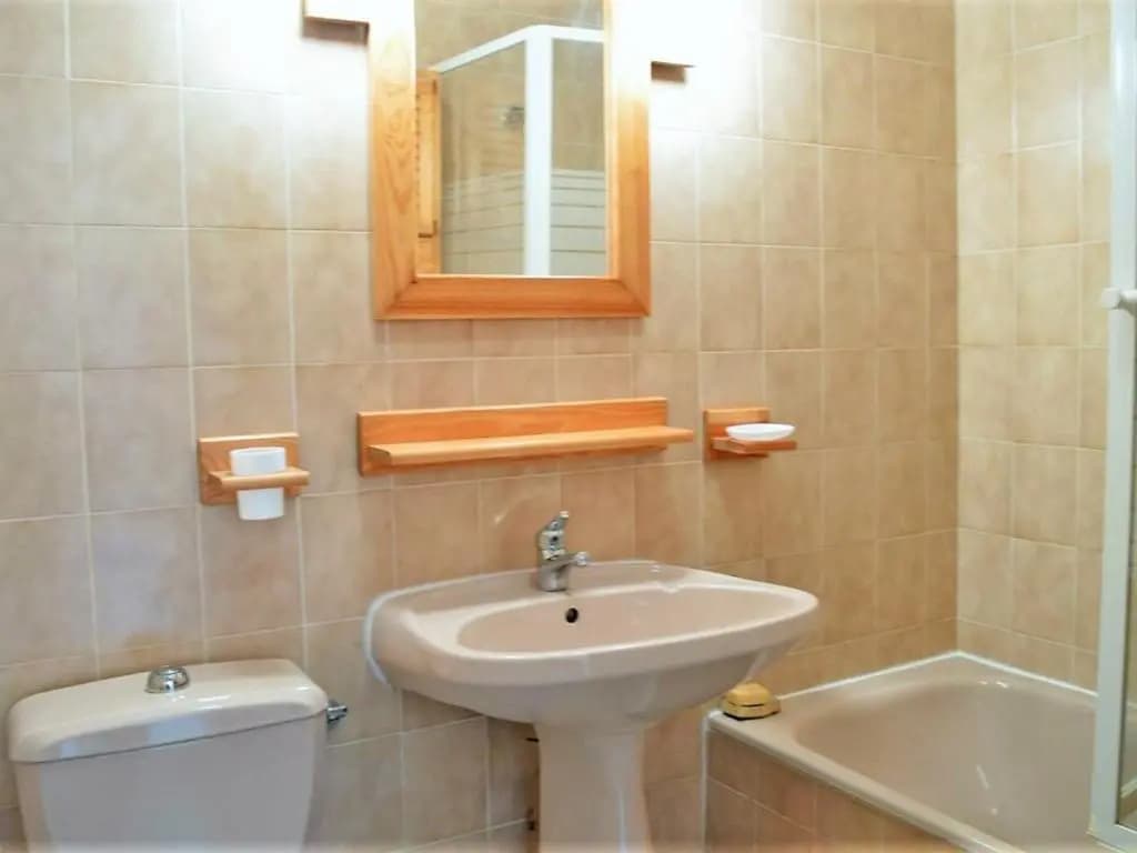 Appartement Le Lavandou, 1 pièce, 4 personnes - FR-1-251-202 - Miniature 6
