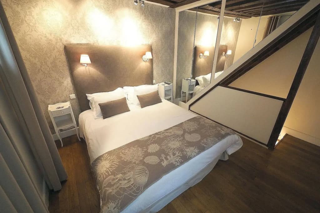 Louvre Parisian ChicSuites - Photo 3