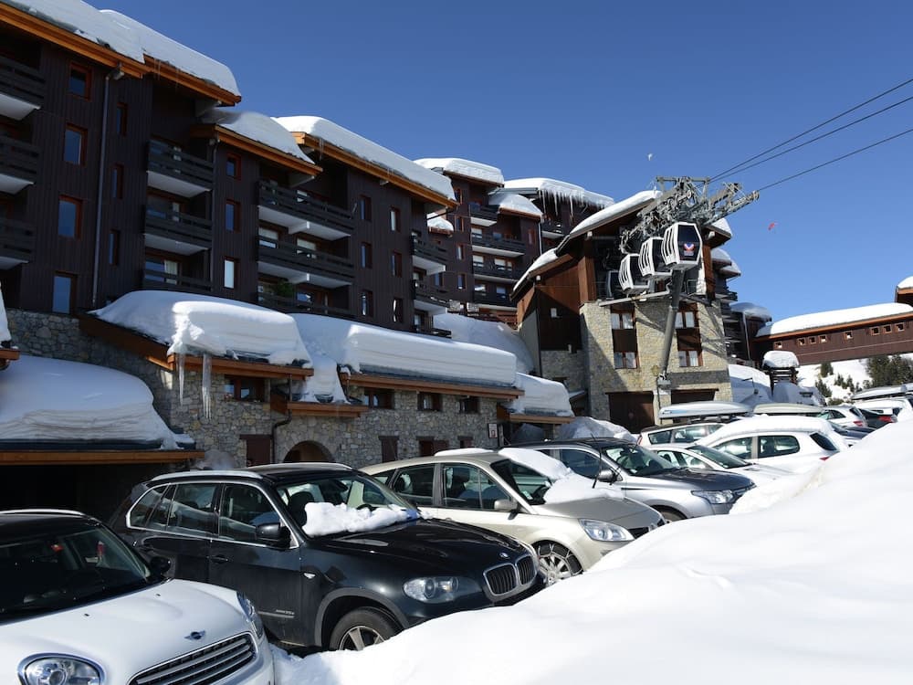 Charming Ski-in Getaway - Miniature 7
