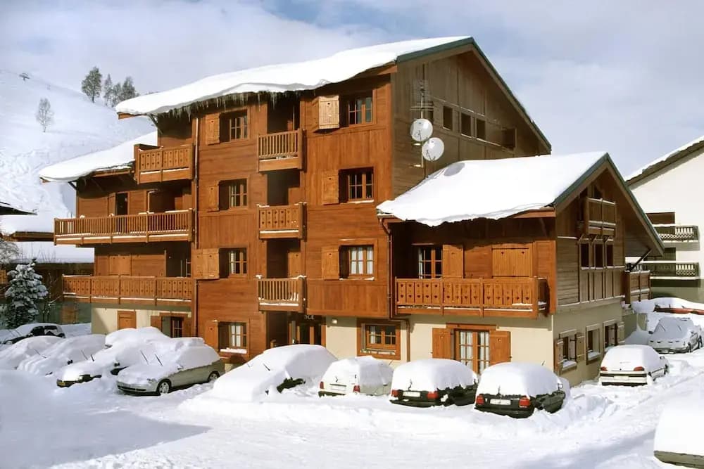 Apartment in Les Deux Alpes Near Ski Resort - Photo 1
