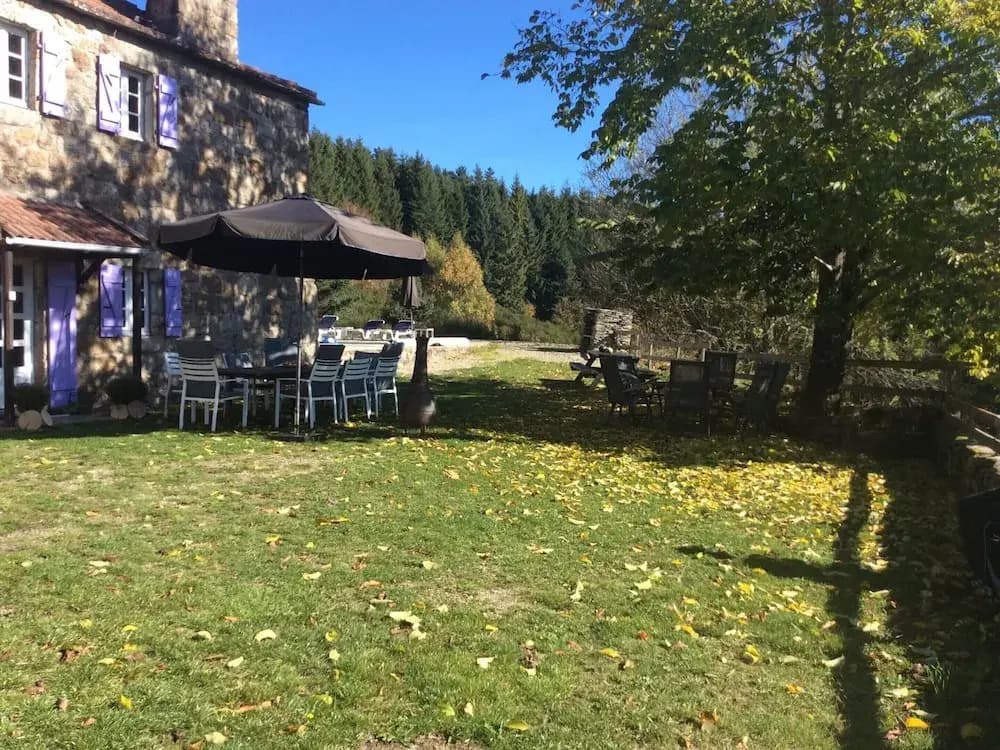 Charming Farmhouse in Cros-de-georand With Swimming Pool - Photo 4