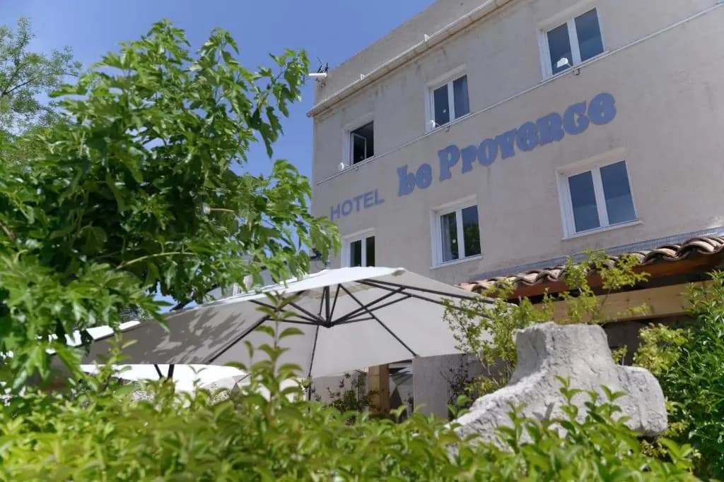 Contact Hôtel Le Provence - Photo 1