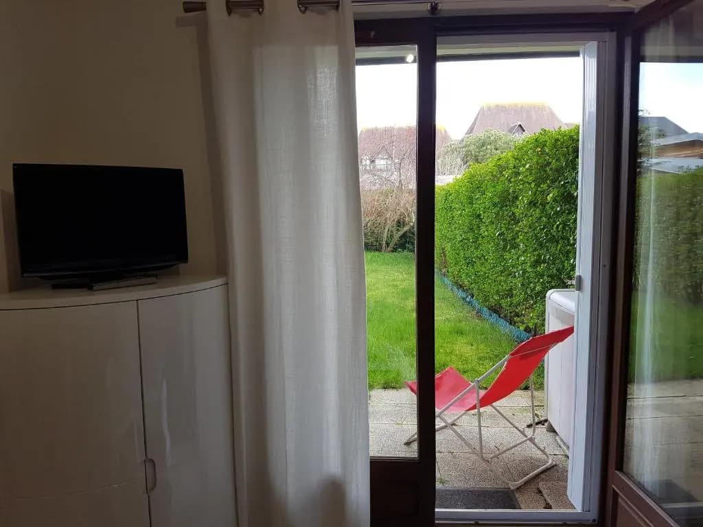 Appartement 2 pièces rez-de-jardin à 2 pas de la plage et de la thalasso - Miniature 6