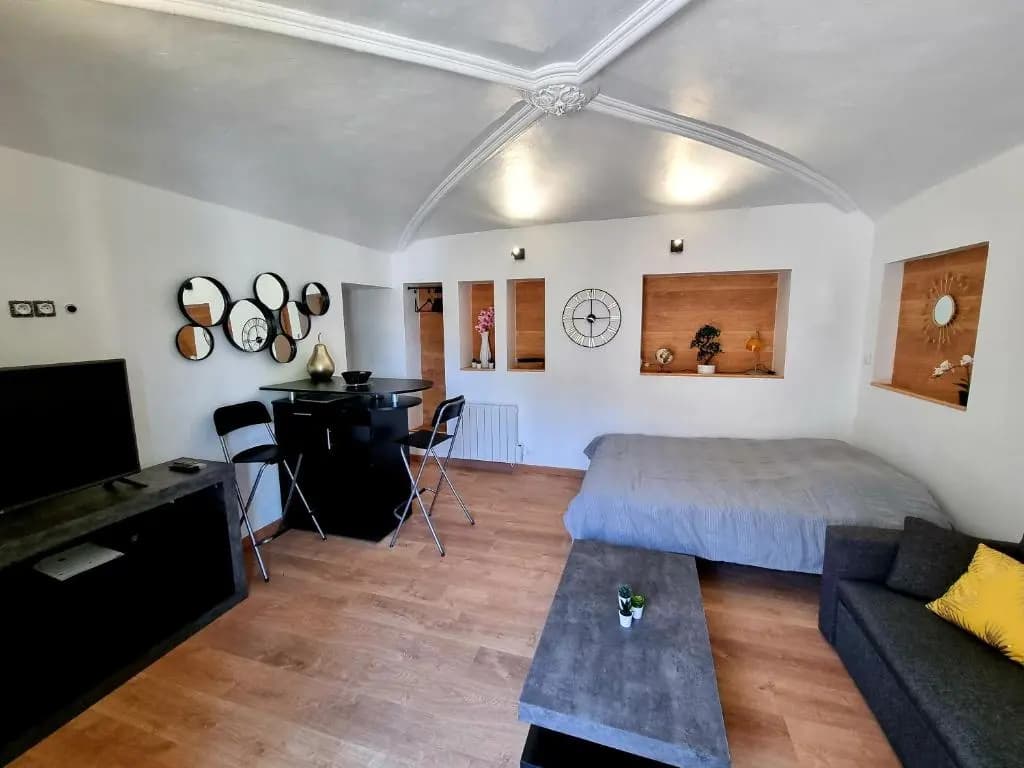 Superbe studio au c ur de l'Ardeche - Miniature 7