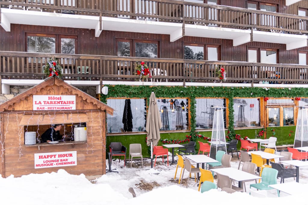 Hôtel La Tarentaise - Photo 1
