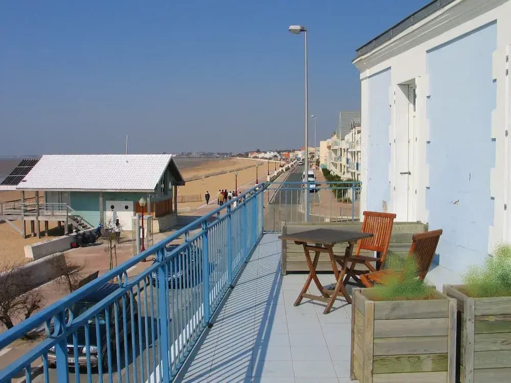 Hotel Les Flots - Chatelaillon Plage - Miniature 8