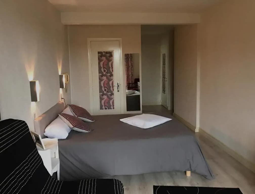 Hôtel de La Poutre - Photo 1