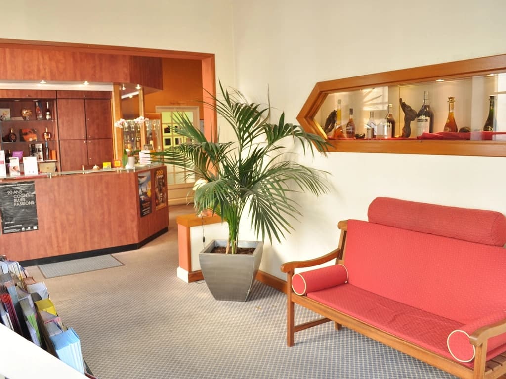 P'tit Dej Hotel Cognac - Photo 1