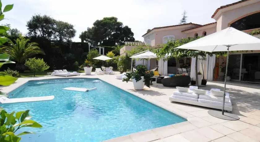 Design and Luxe Mougin Summer Villa - Miniature 7