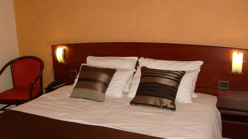 Hotel Saint Jacques - Miniature 6