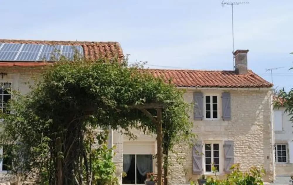La Poussardiere - Photo 1