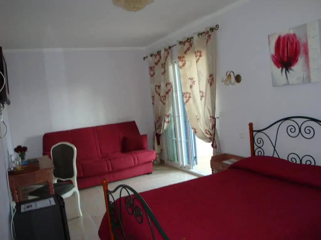 Hotel Camparellu - Photo 2