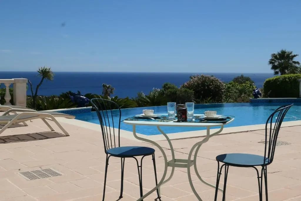 chambre d'hôte, vue mer exceptionnelle, à 5 minutes de la mer - Photo 4