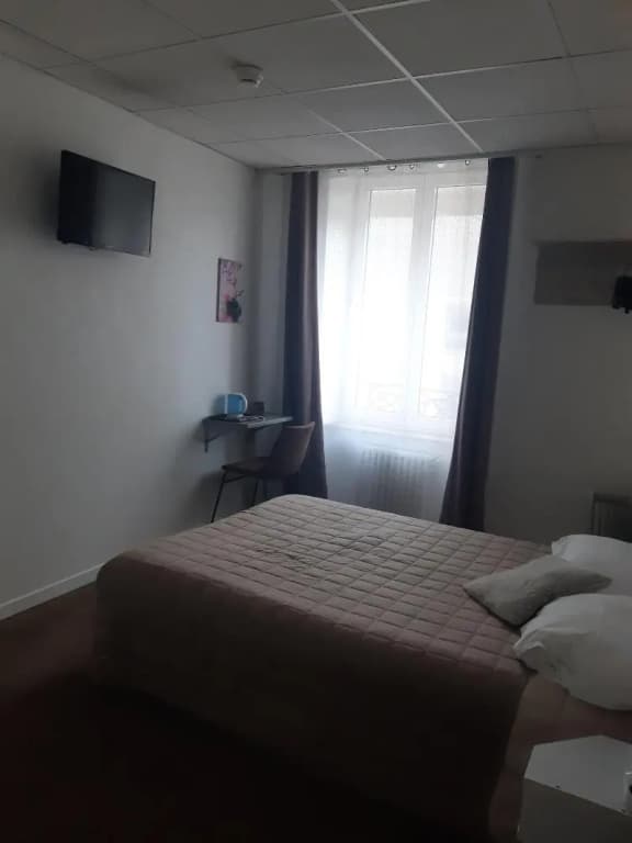 Hotel de La Croix de Malte - Photo 2