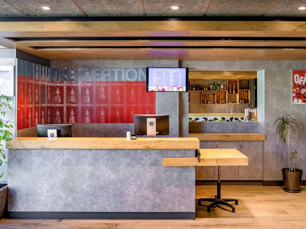ibis budget Avignon Centre - Photo 2