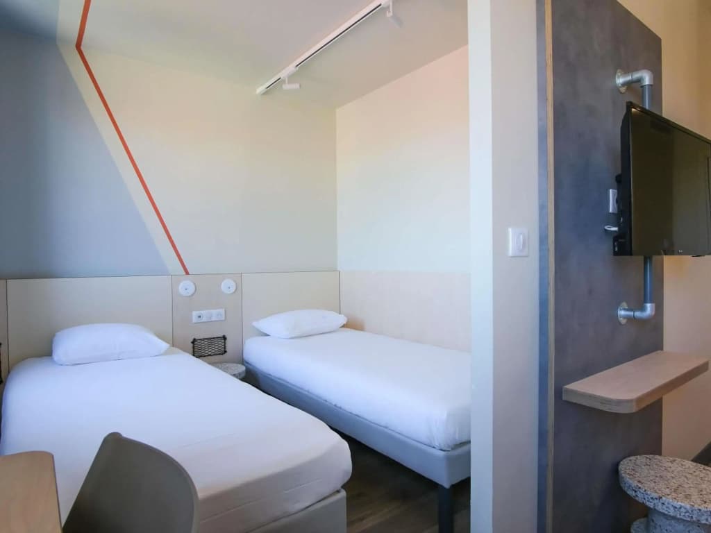 Ibis Budget Toulouse Labège - Miniature 8