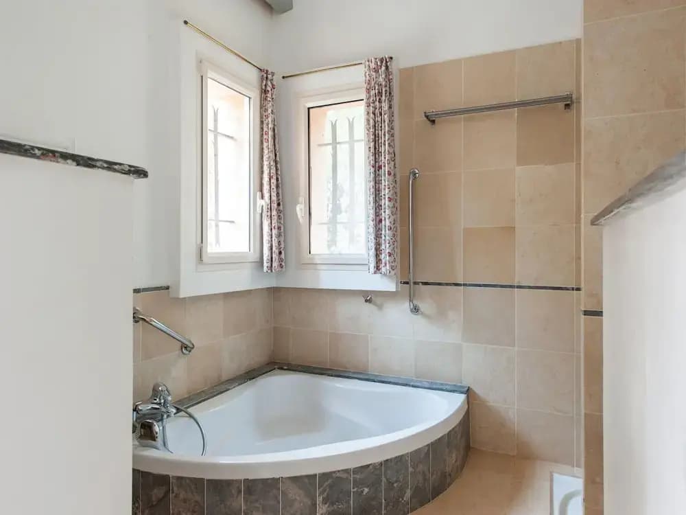 Holiday Home in France With Private Pool - Miniature 8