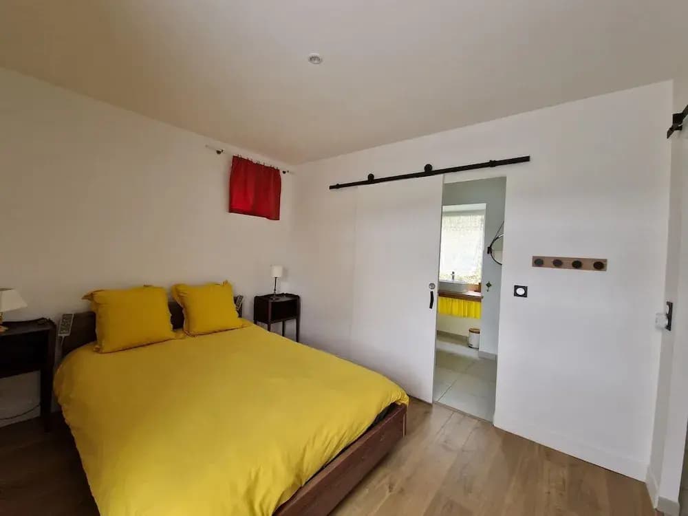 Apartment in Brittany Near Sandy Beaches - Photo 1