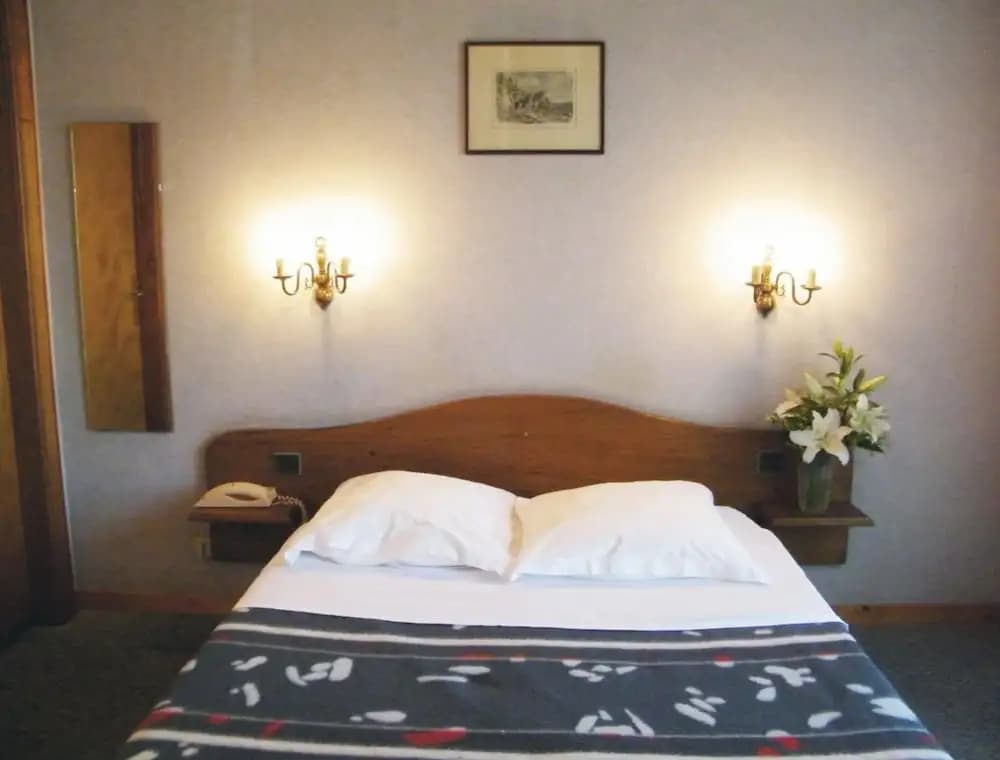Le Chalet - Hotel Restaurant - Photo 1