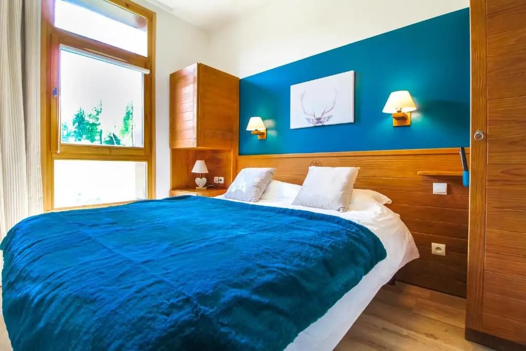 1-bed apartment in 5* Residence with mountain views, ski in, ski out - Photo 4