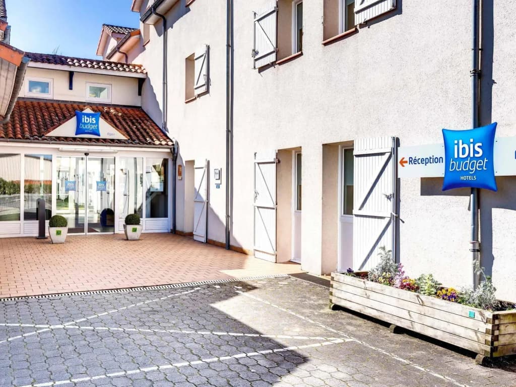 ibis budget Agen - Photo 1