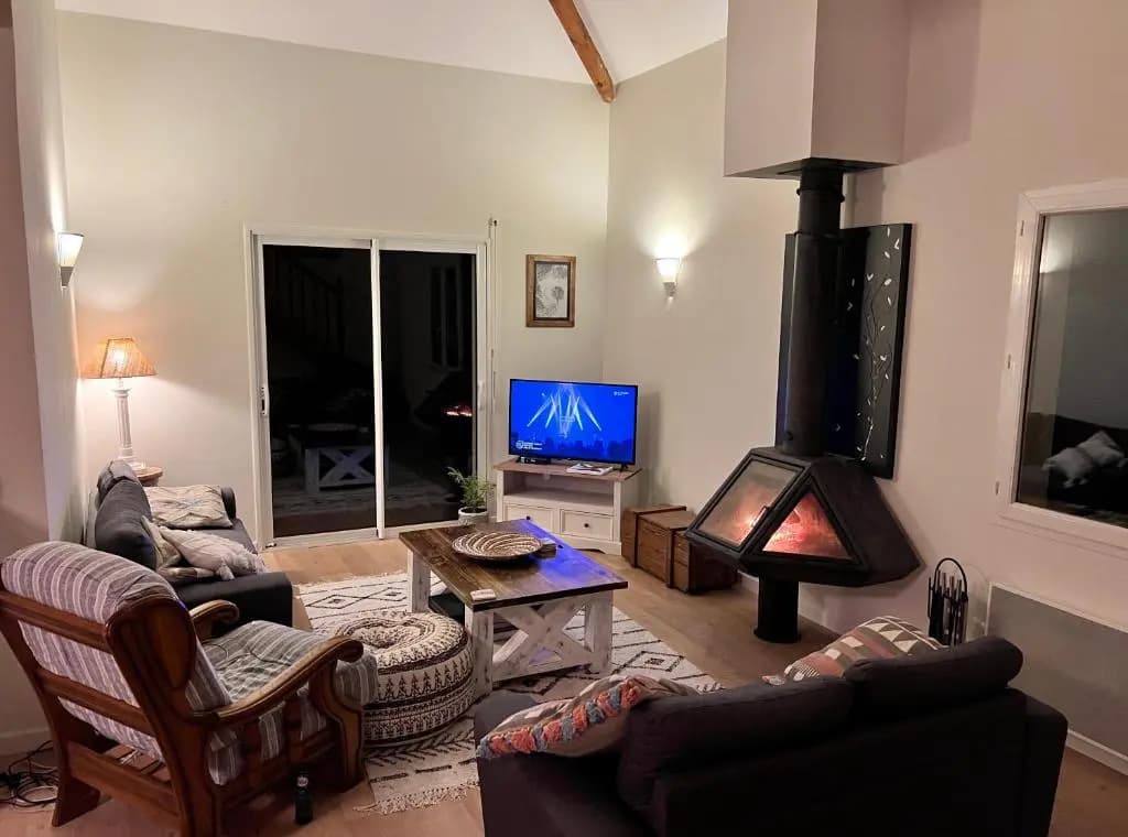 Charming villa, tranquillity by the forest - Photo 2