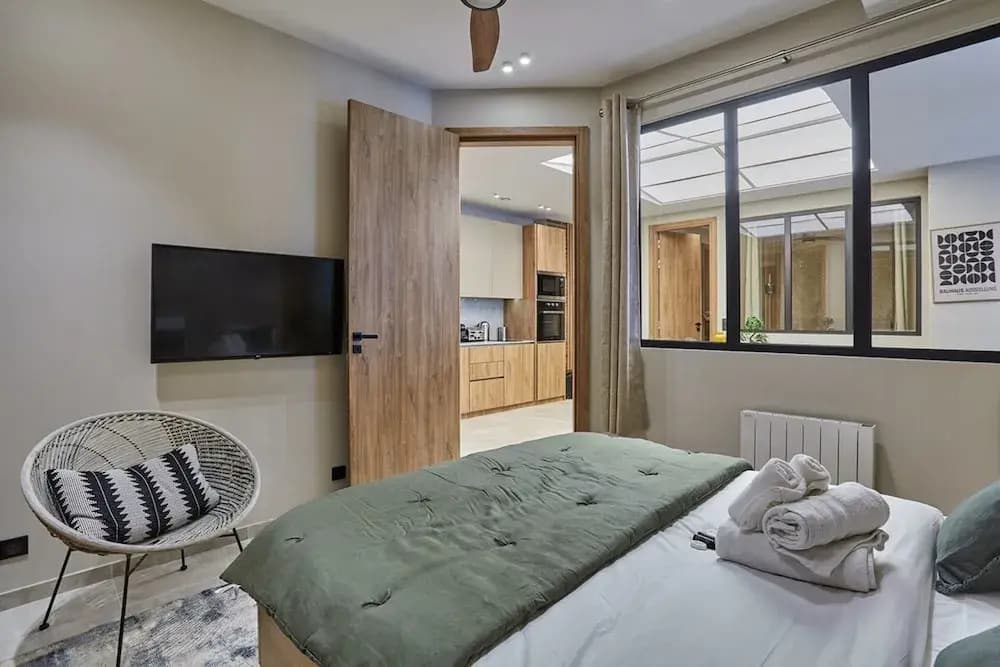 Exceptional Apartment Near Montmartre 10 People - Miniature 7