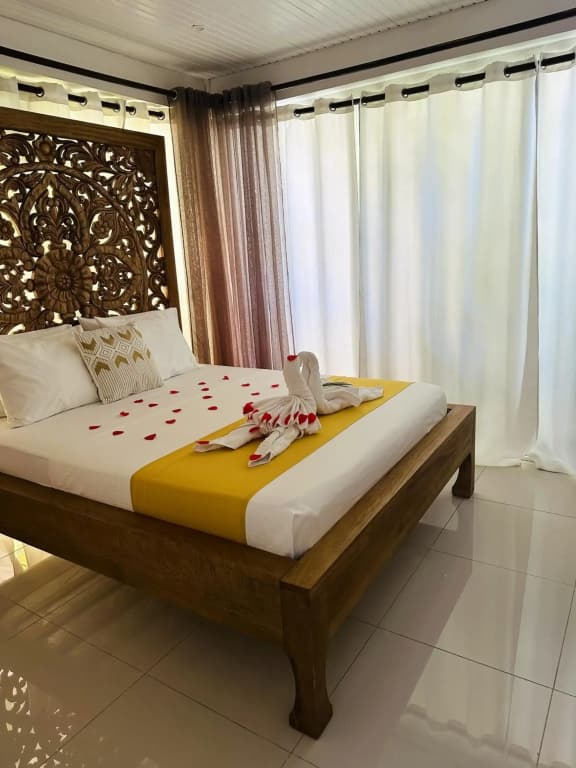 Maison d'une chambre avec piscine partagee terrasse amenagee et wifi a Sainte Rose a 5 km de la plage - Photo 2