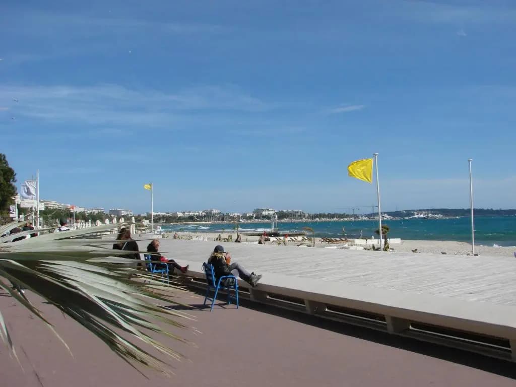 ACCI Cannes Croisette - Miniature 6