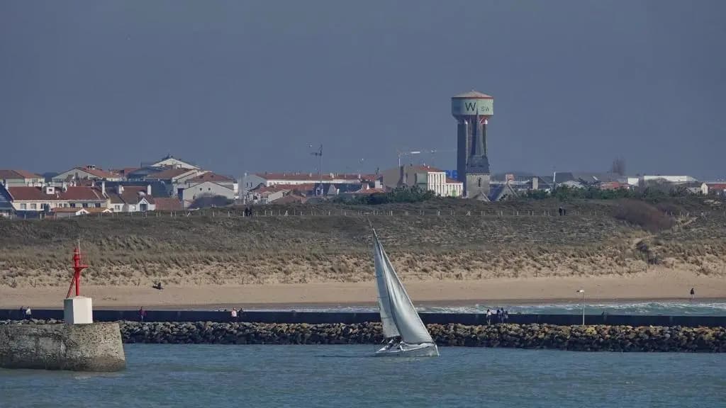 Coup de coeur assuré pour cette charmante maison à 400 m de la plage - Photo 4