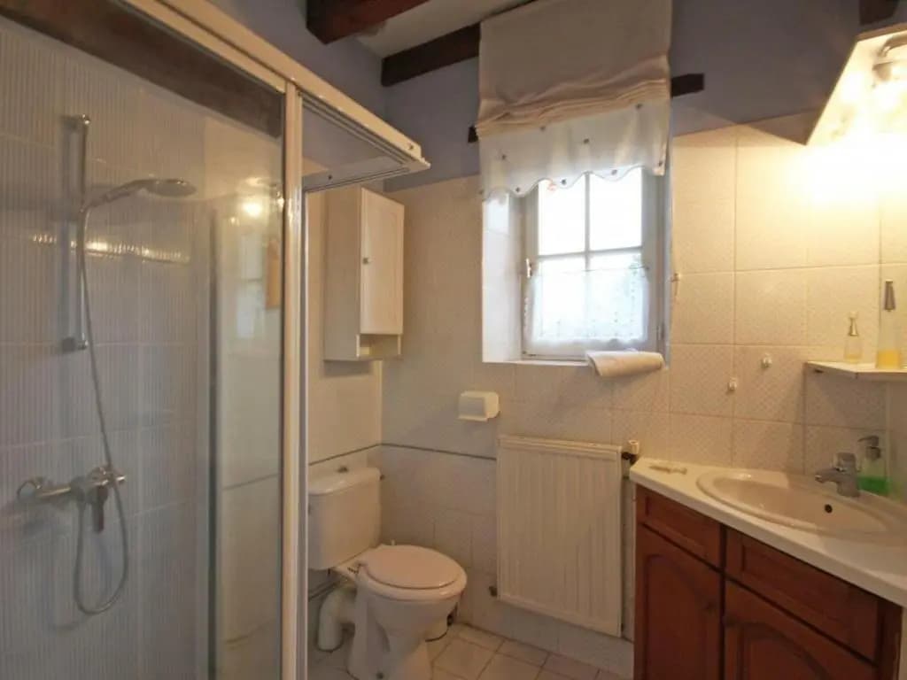Gîte Saint-Jouin-de-Blavou, 5 pièces, 8 personnes - FR-1-497-38 - Miniature 7