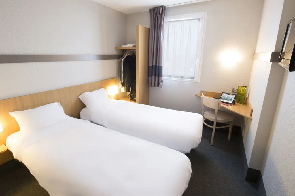B&B HOTEL Chatellerault - Photo 4