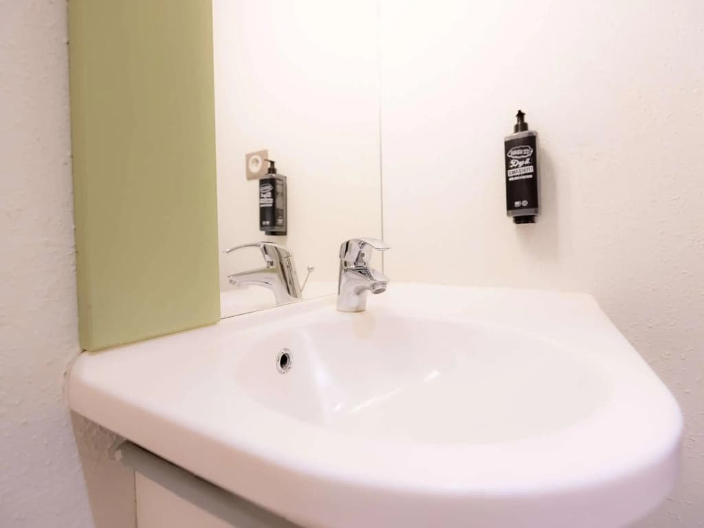 ibis budget Besancon Centre Gare - Miniature 8