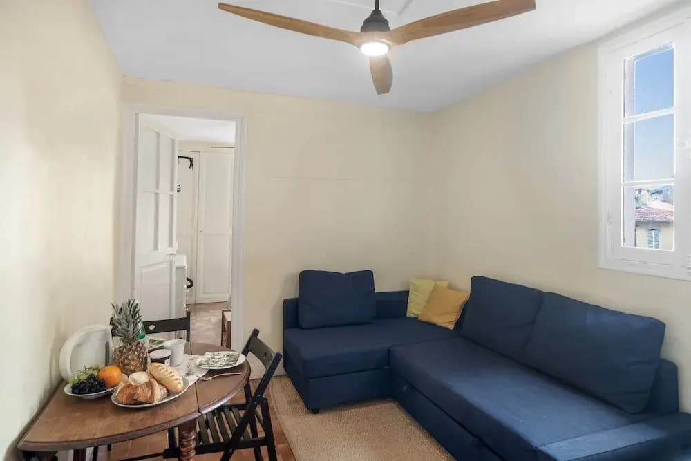 Mattoni in Menton With 1 Bedrooms and 1 Bathrooms - Photo 2