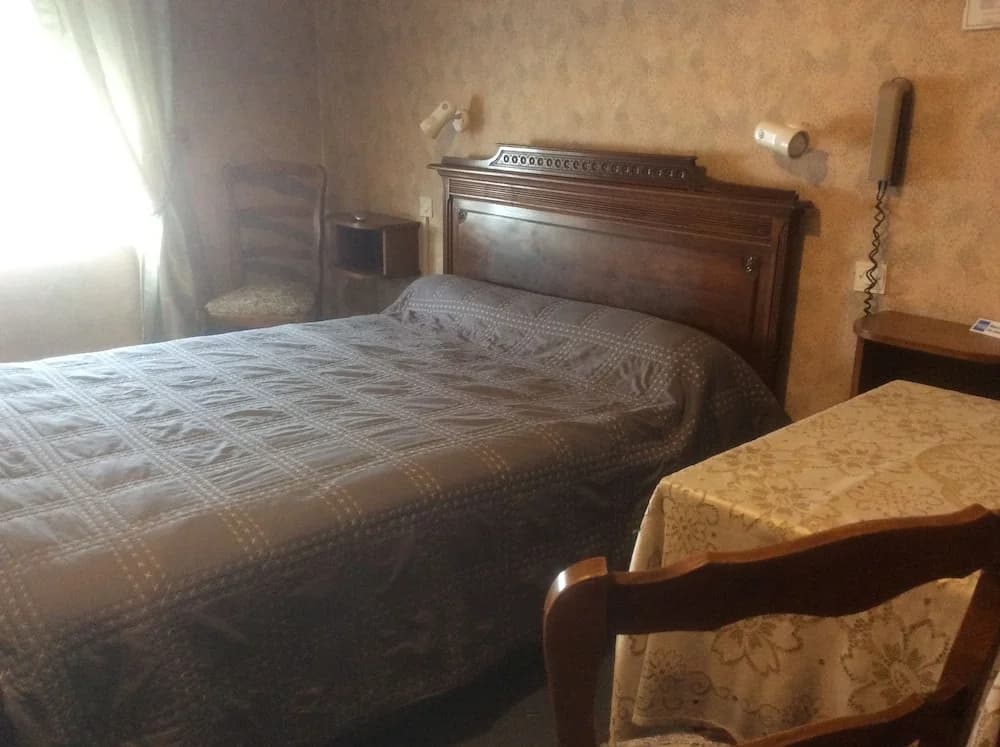 Hôtel Du Commerce - Photo 3