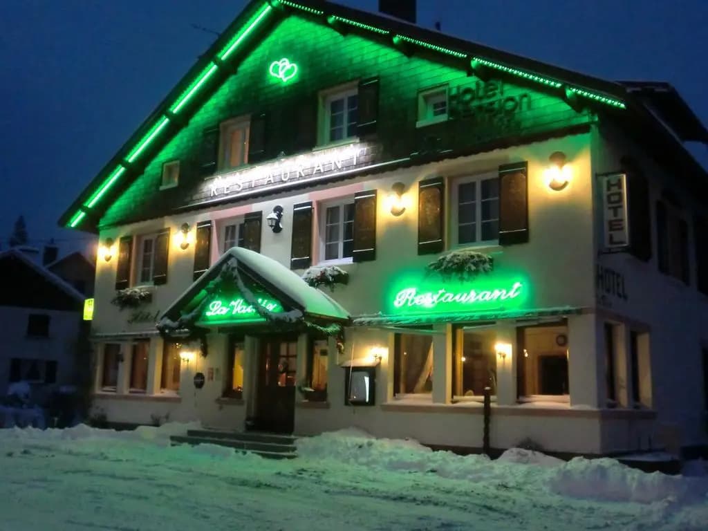 Hôtel La Vallée - Photo 1