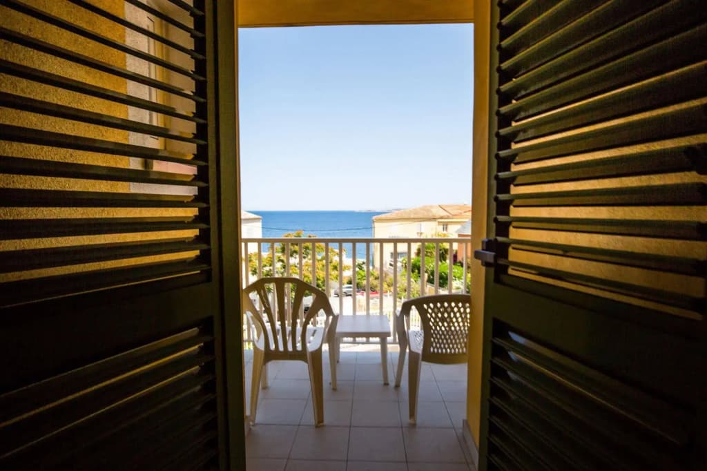 Hotel Mediterranee - Photo 4