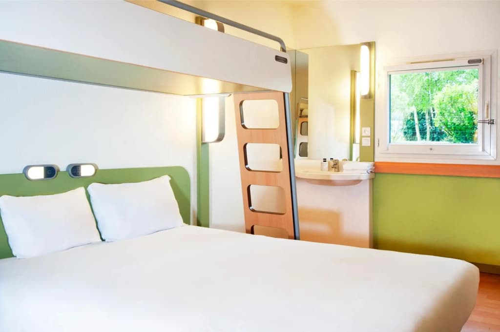 ibis budget Caen Centre Gare - Photo 4
