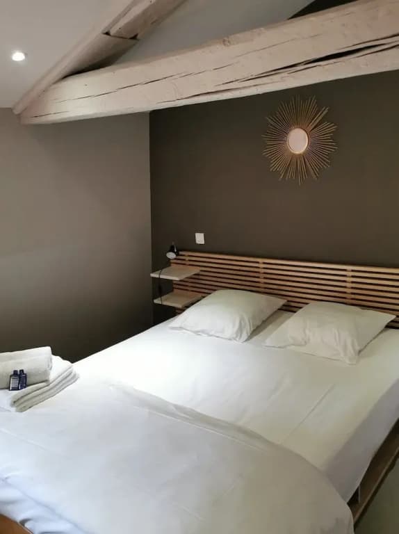 Auberge de jeunesse HI Avignon - Photo 1