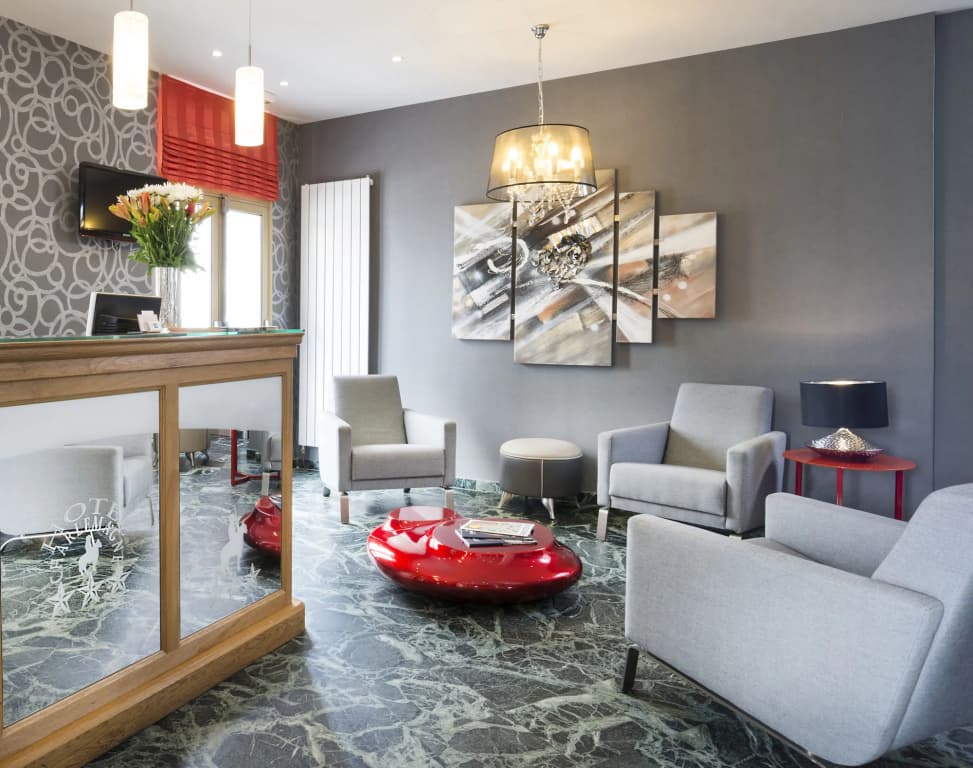 Hotel Charlemagne - Photo 5