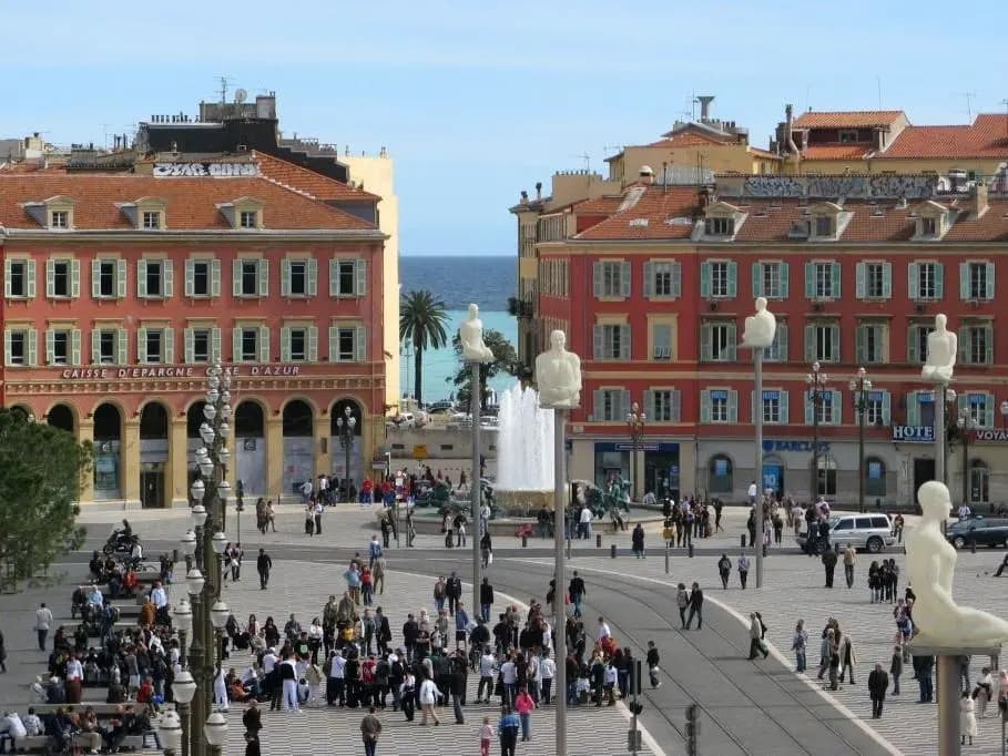 LOCATION VACANCES NICE - Appartements Nice Centre Carré d’Or - Photo 2